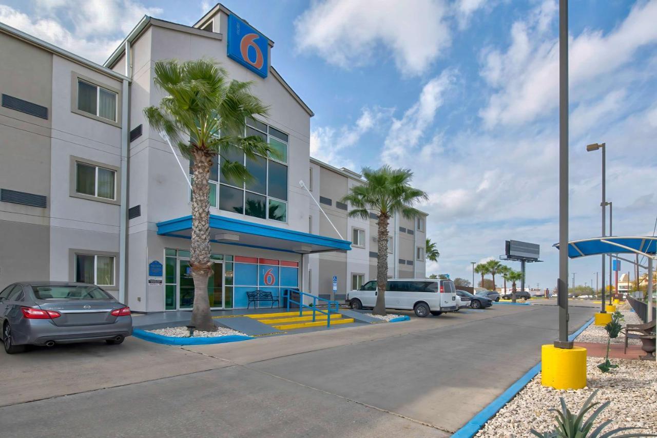 Motel 6-Eagle Pass, Tx - Lakeside Exterior photo